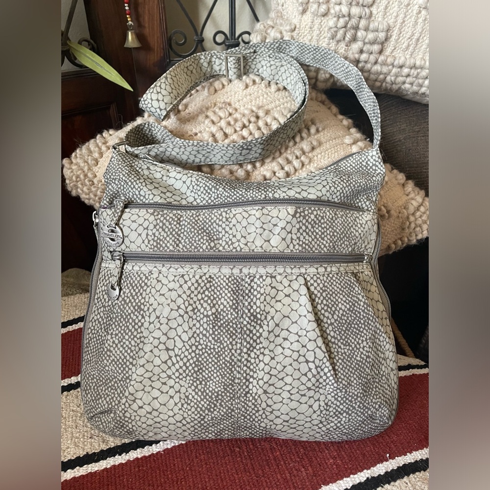 Travelon Snake Skin Print Crossbody Travel Purse Bag Unzip to Expand, EUC